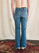 Load image into Gallery viewer, 1970s Flared Denim Jeans 28x31
